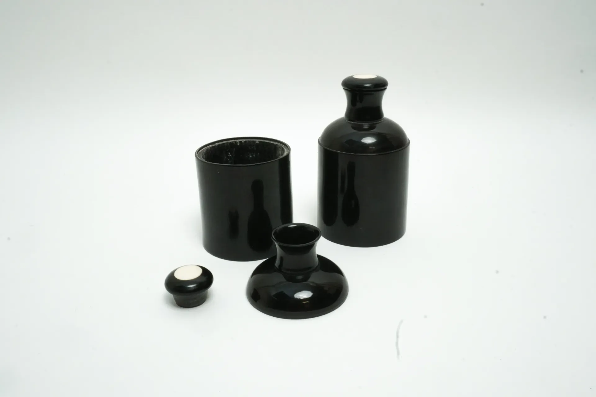 [22011] Boîtes à thé anciennes en matière naturelle - Chine, XIXᵉ siècle