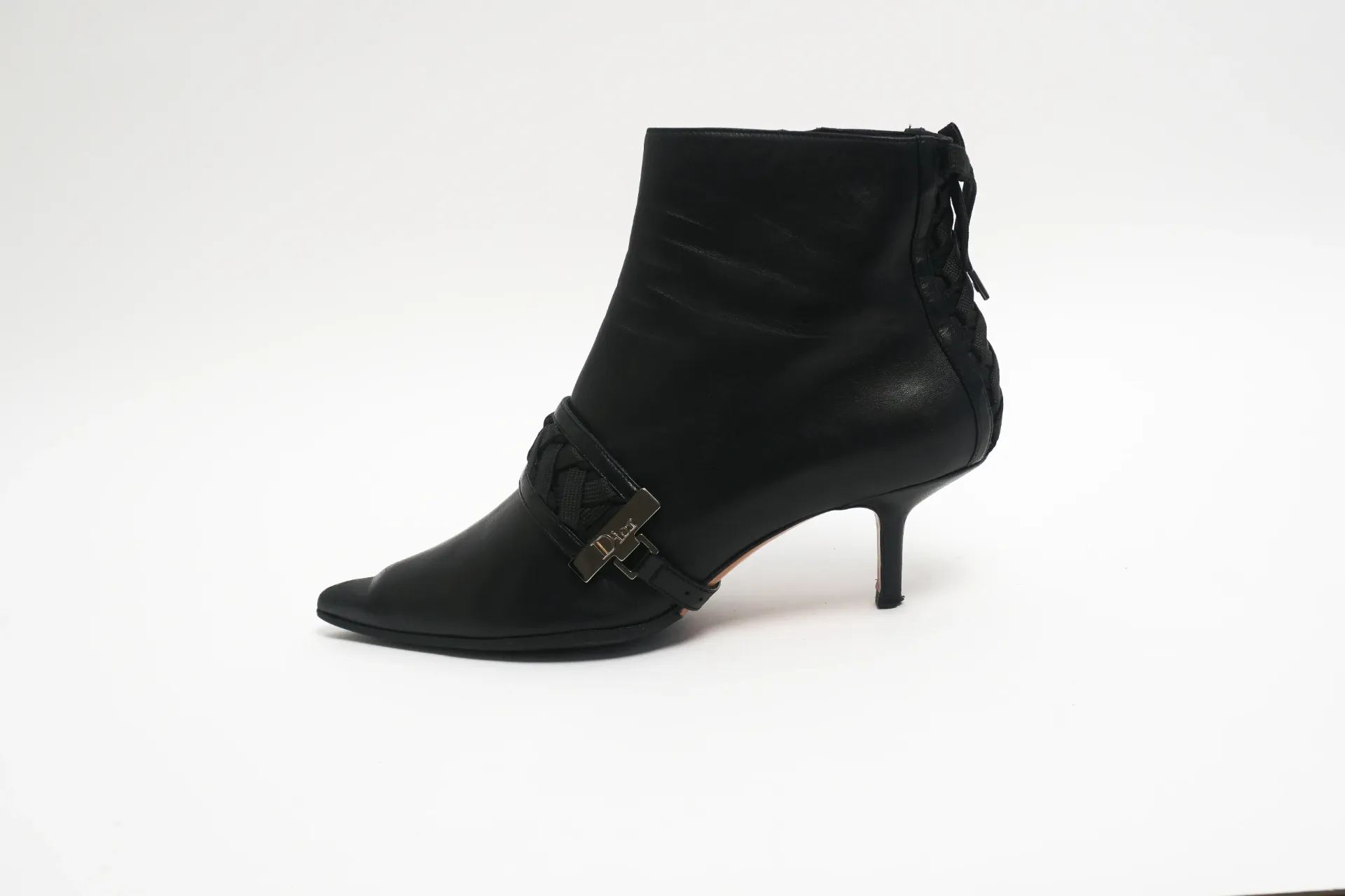 [23003] Bottines Christian Dior en cuir noir avec sangle tressée