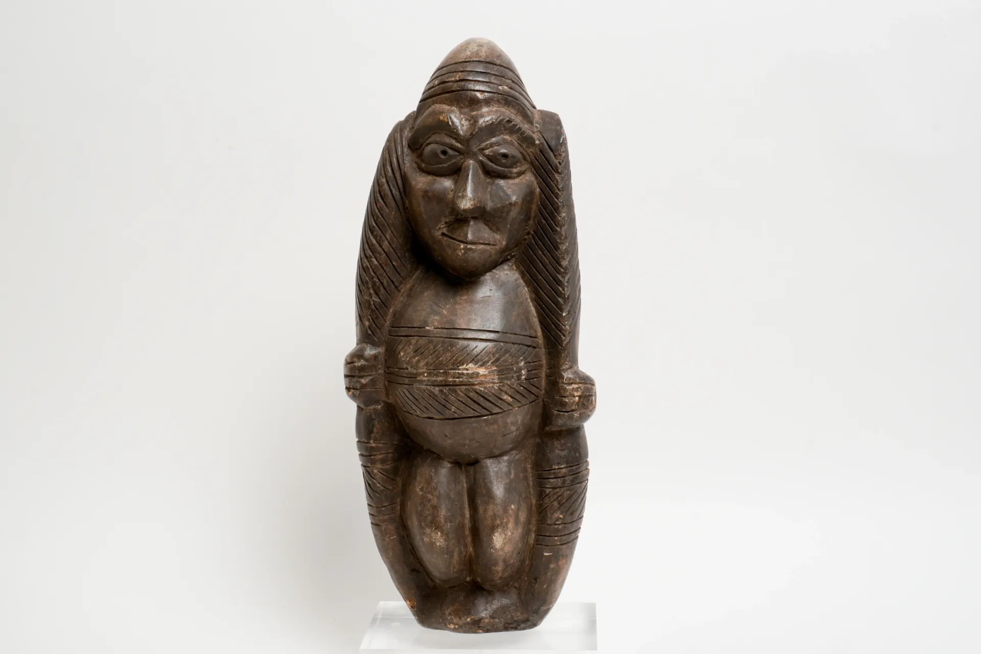 [DV10-71] Figure anthropomorphe en pierre sculptée