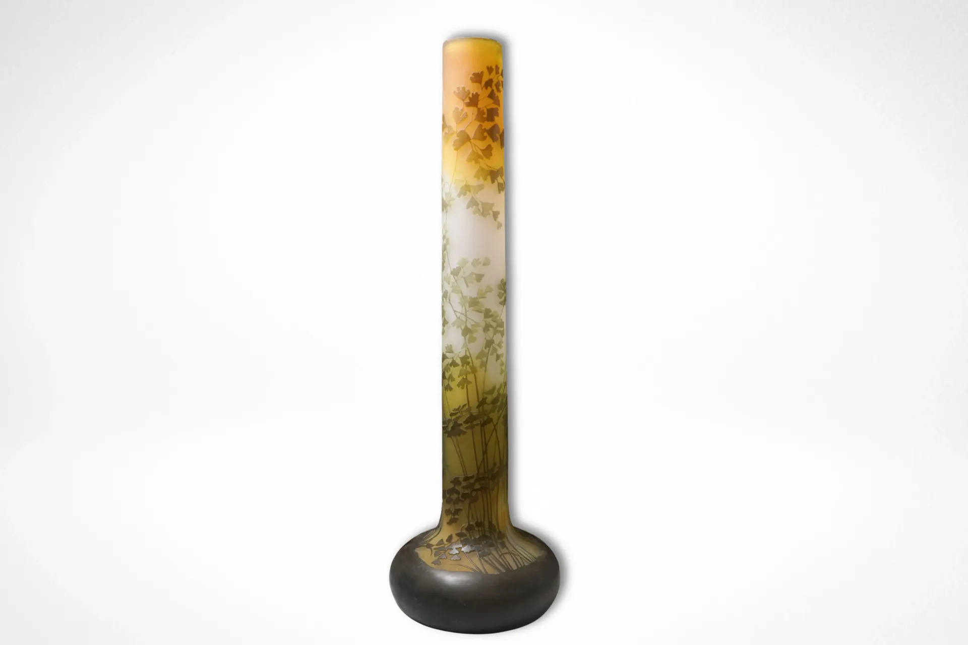 [21106] Vase en verre multicouche signé Émile Gallé – À l’étoile