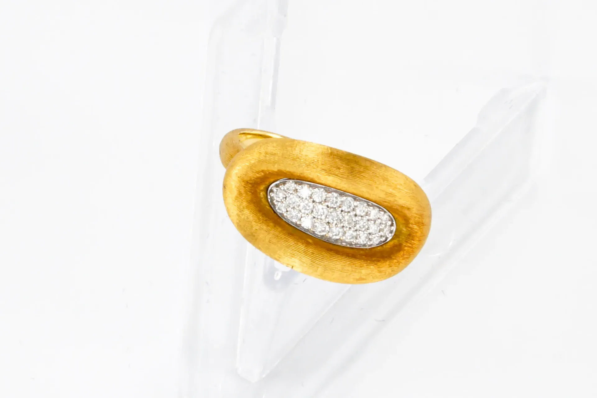 Bague joaillerie Nanis — or 750 satiné gravé, diamants, taille 56,5